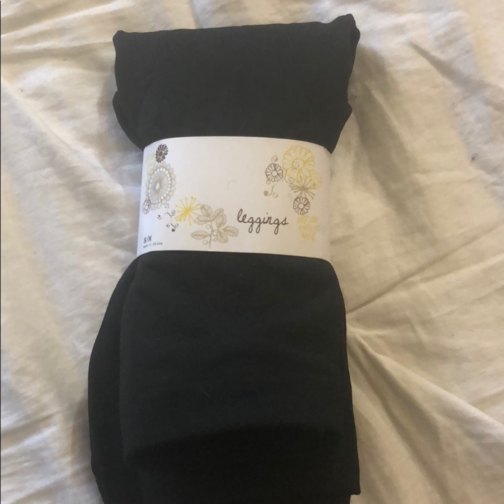 Francesca’s fleece lined leggings